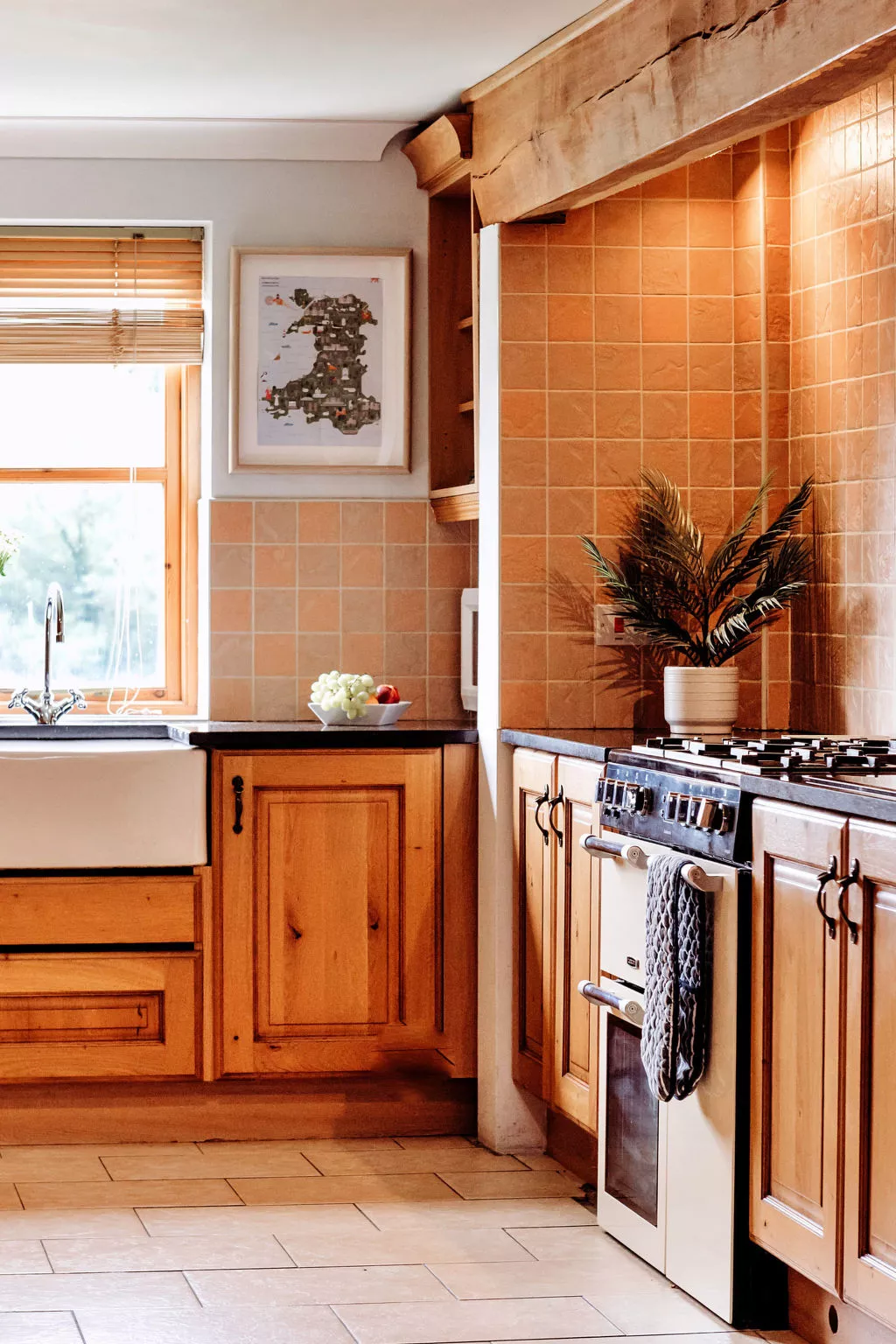 The Welsh Farmhouse-Binnen