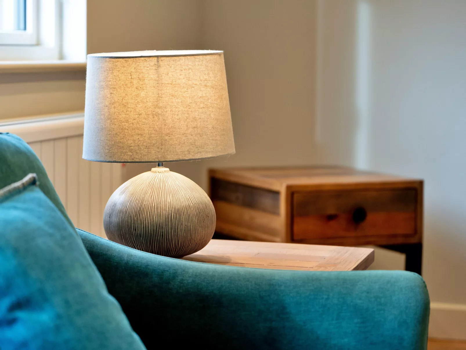 Acorn Cottage-Binnen