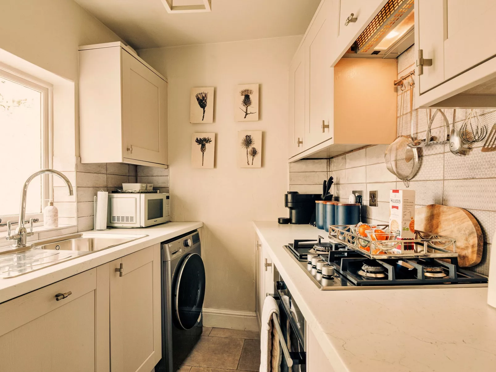 Hendy Cottage-Binnen