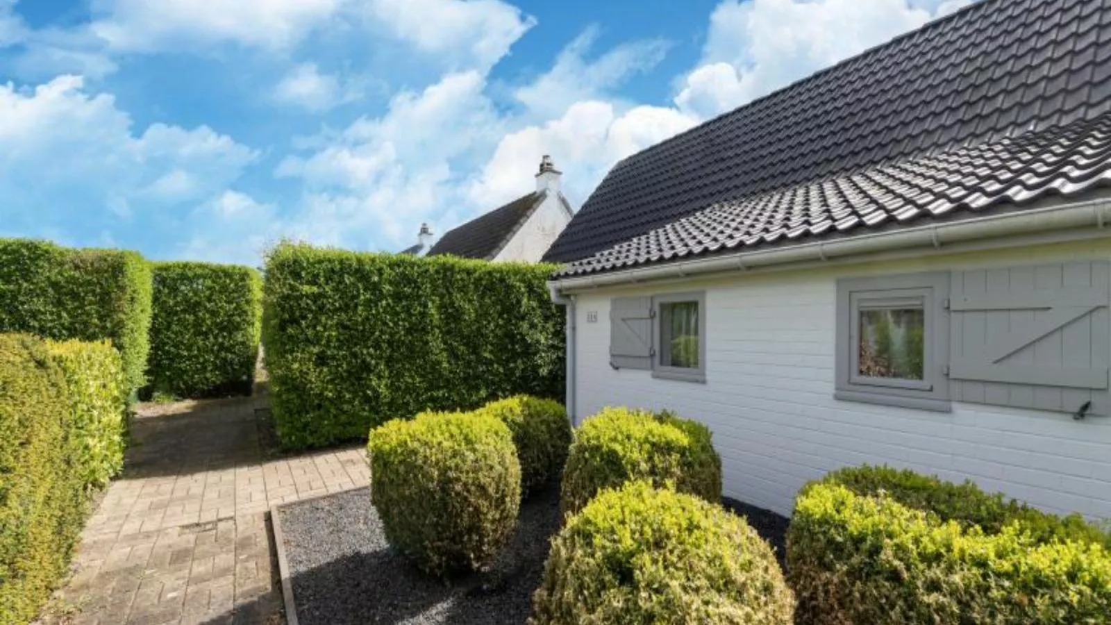 Nieuwendamme H114-Buitenkant zomer