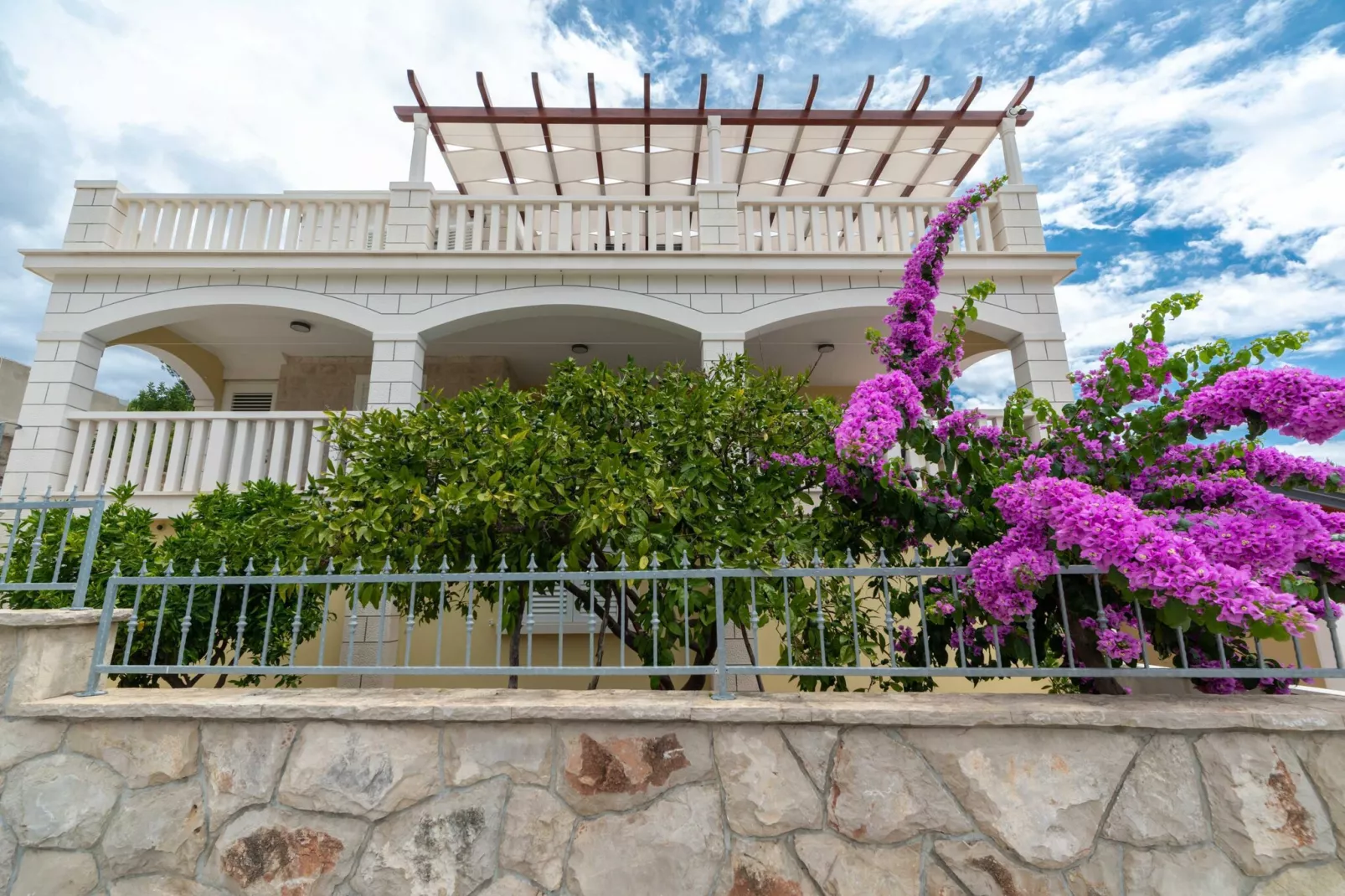 Modern Villa with Pool