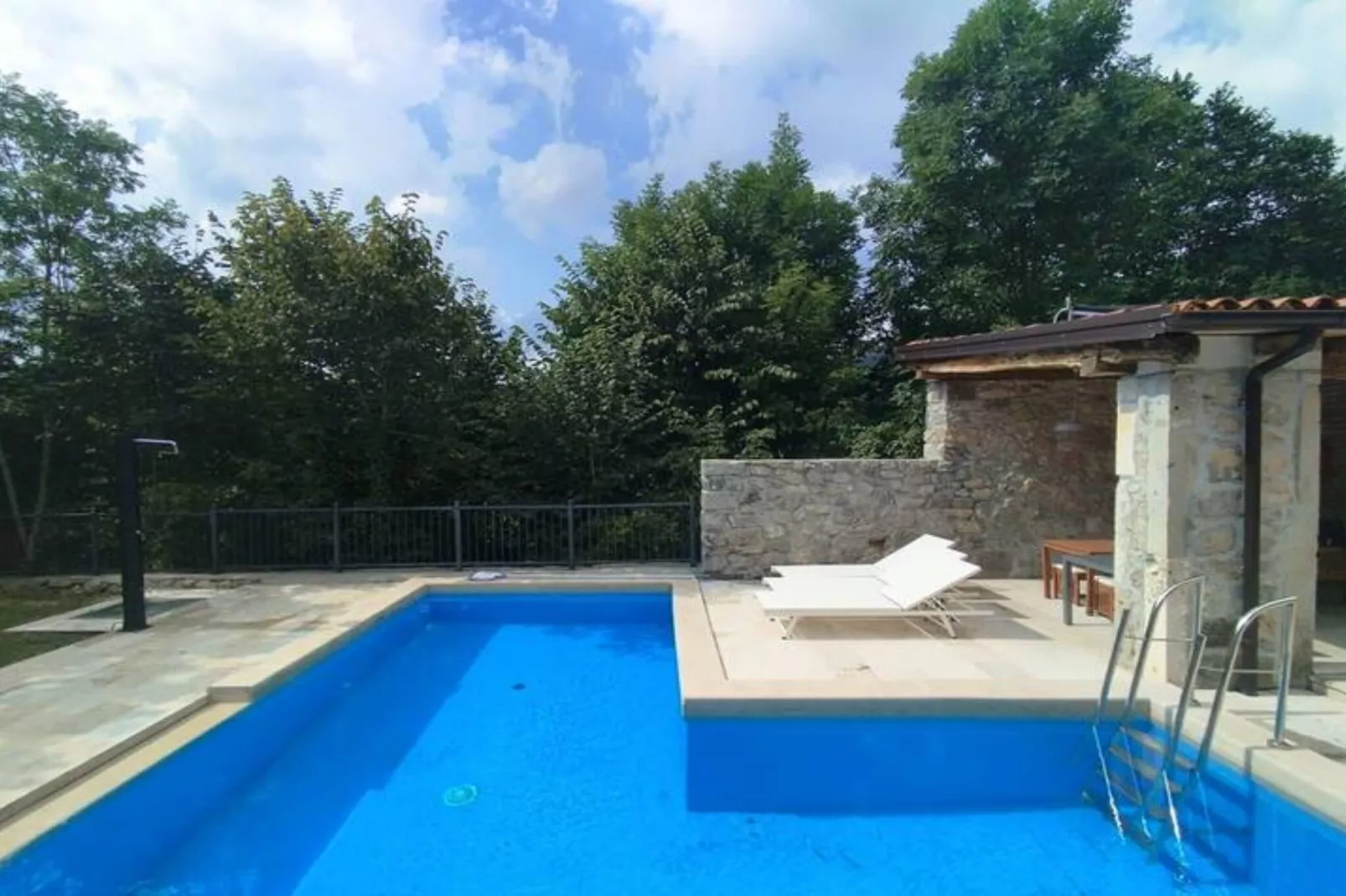 Villa Galant Brgudac - Private Oasis with Pool-Zwembad