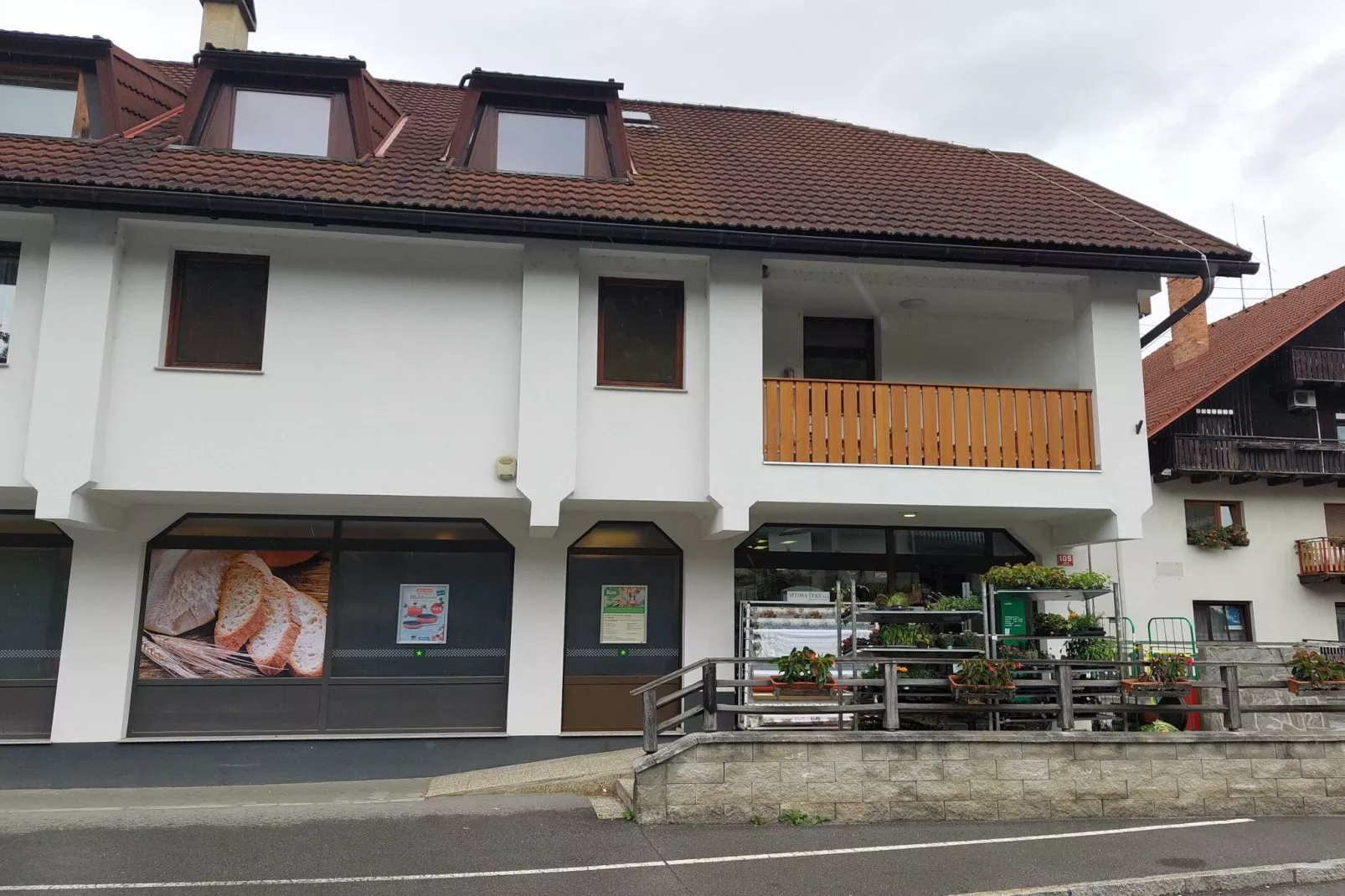 Luce Hilltop Cozy Apartment - Two Bedroom Apartment-Buitenlucht