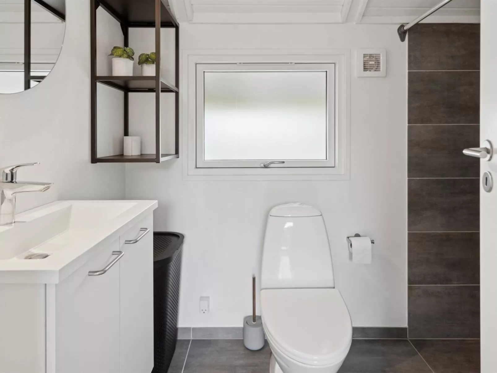 "Hannah" - 200m from the sea-Binnen