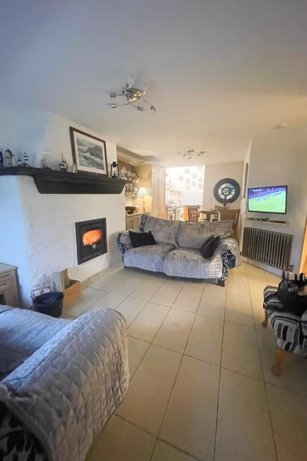 Bayview Holiday Home No 39-Binnen