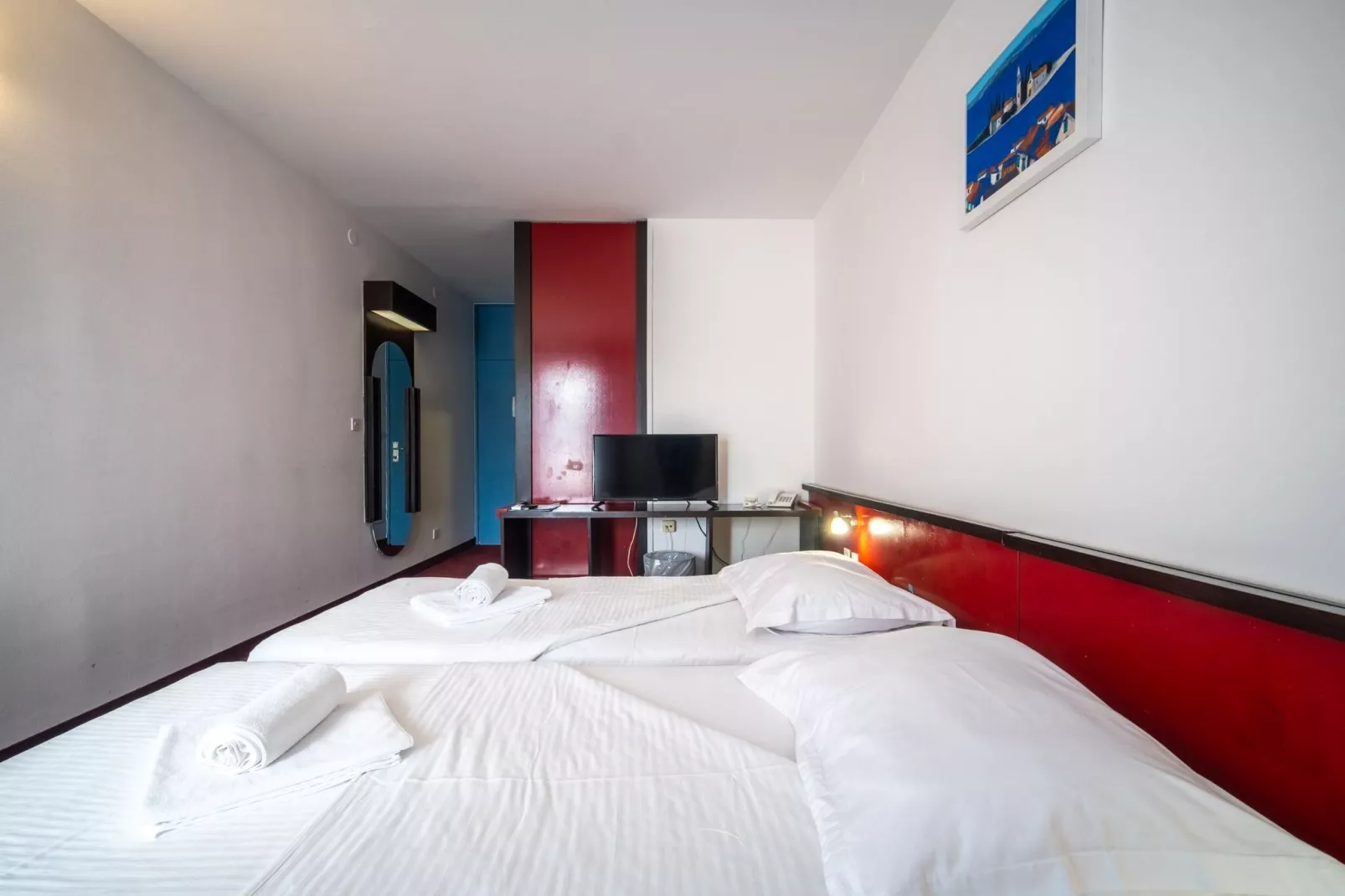 Hotel Issa - Double Room Sea View 9 - Slaapkamer