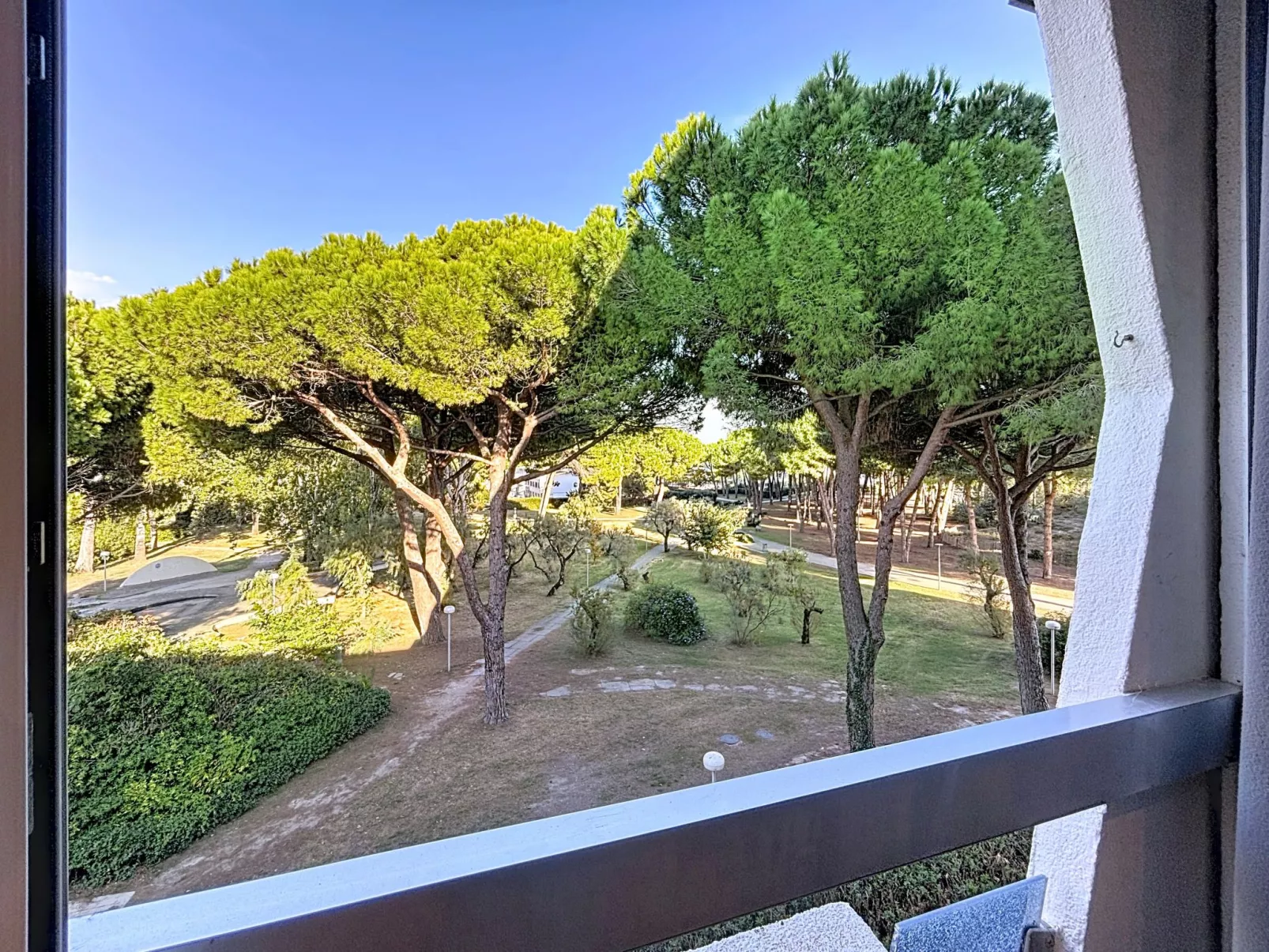 Le Saint Clair-Buiten