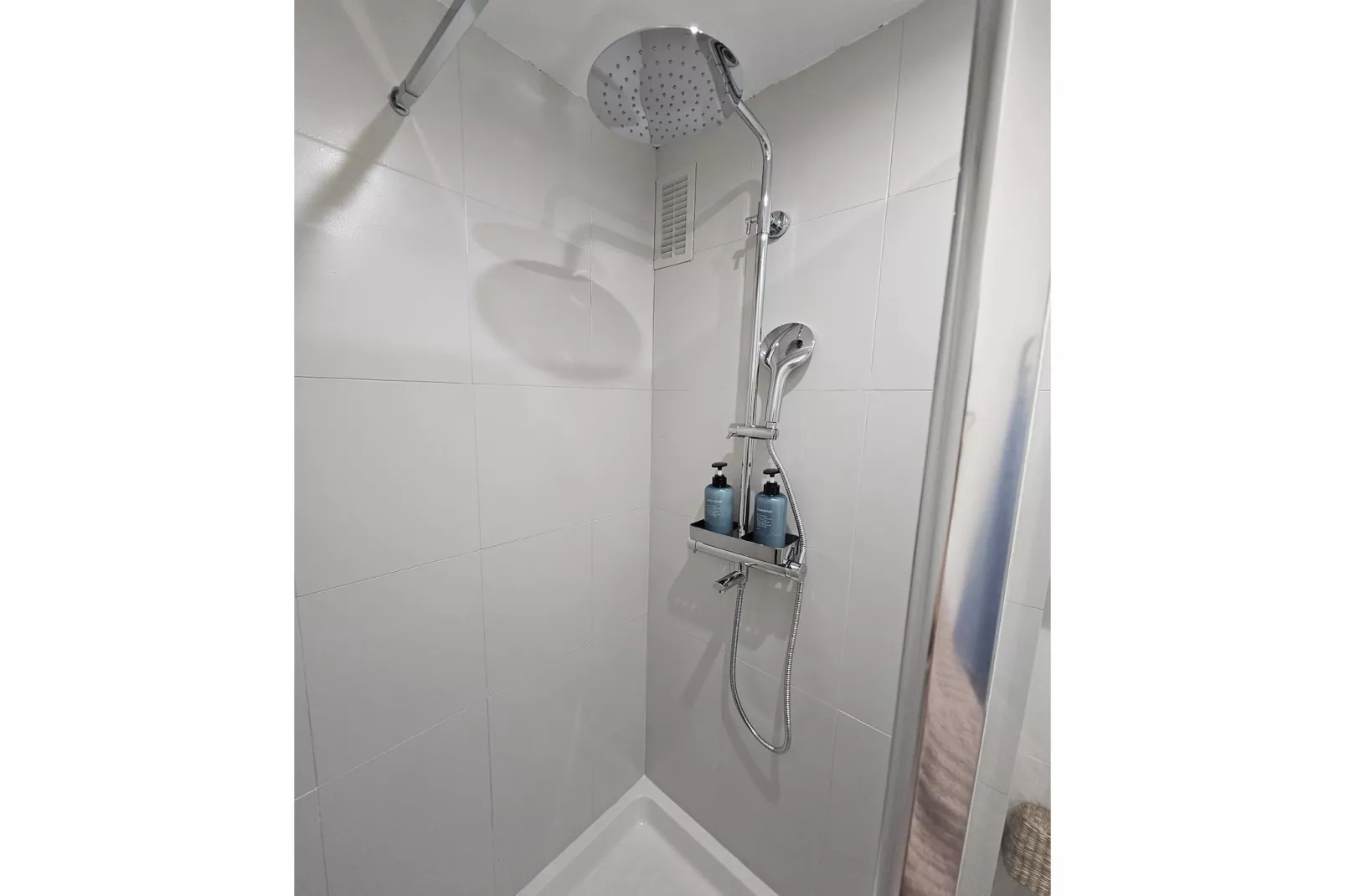 CT 394 - Faro's Beach & Town - Torremolinos-Badkamer