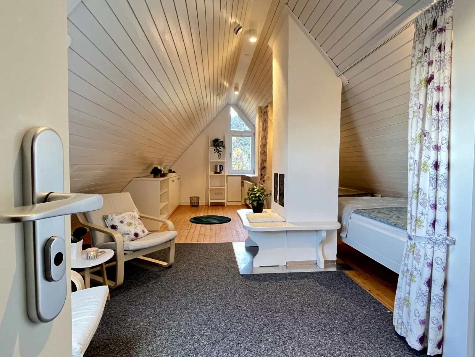 Falkennest - mit Blick auf den Titisee-Binnen