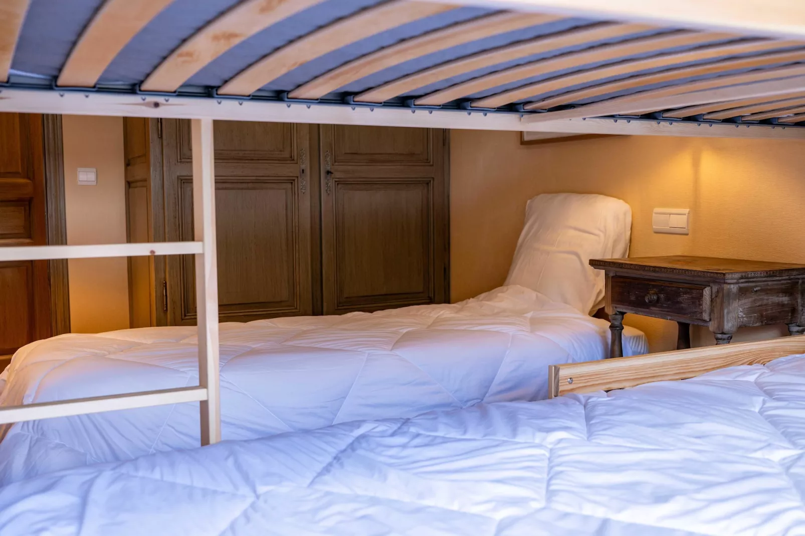 NL-48-CRISTAUX-Slaapkamer