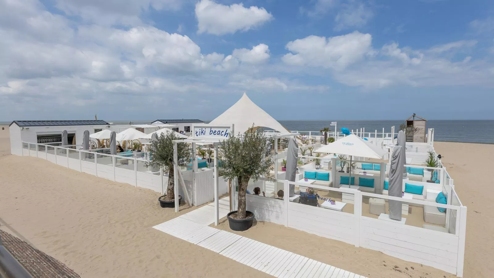 Jamani - 0101-Buitenlucht