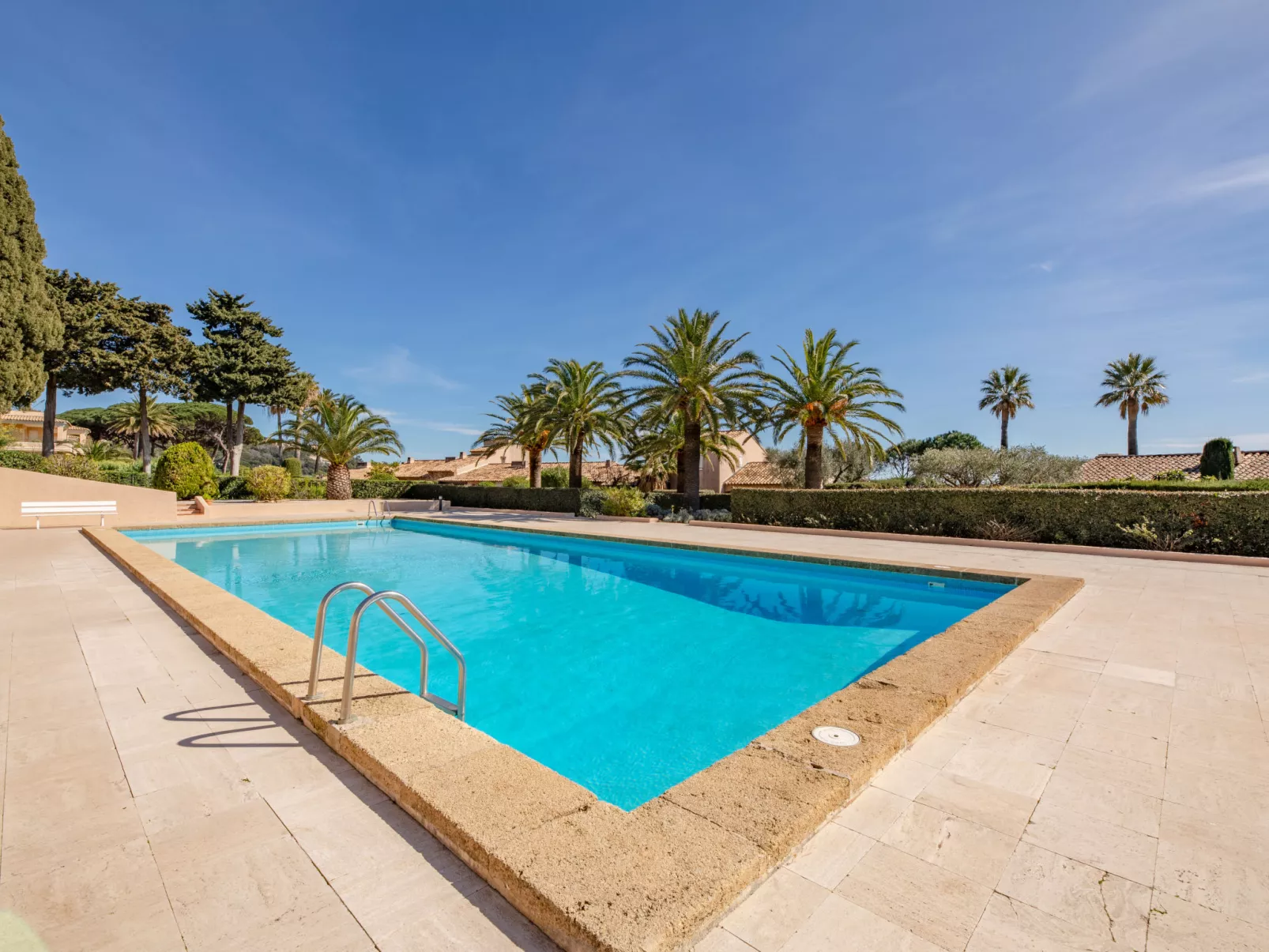 El Cantarello-Buiten