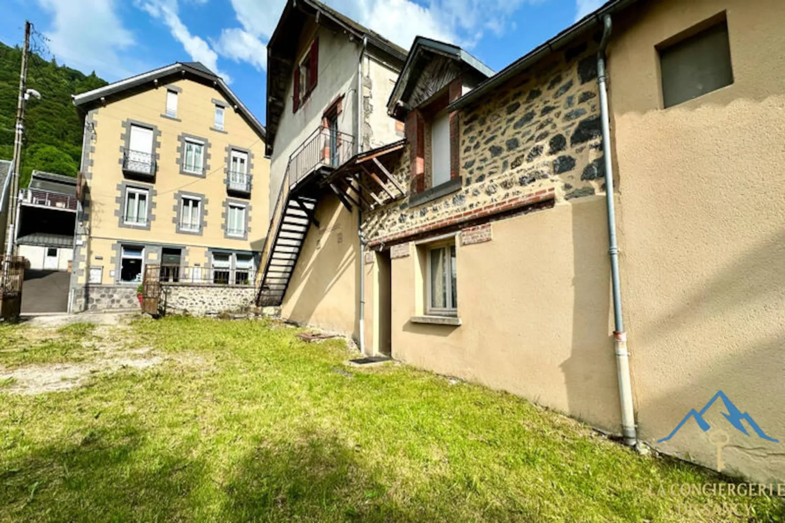 Maison à Le Mont Dore-Niet-getagd