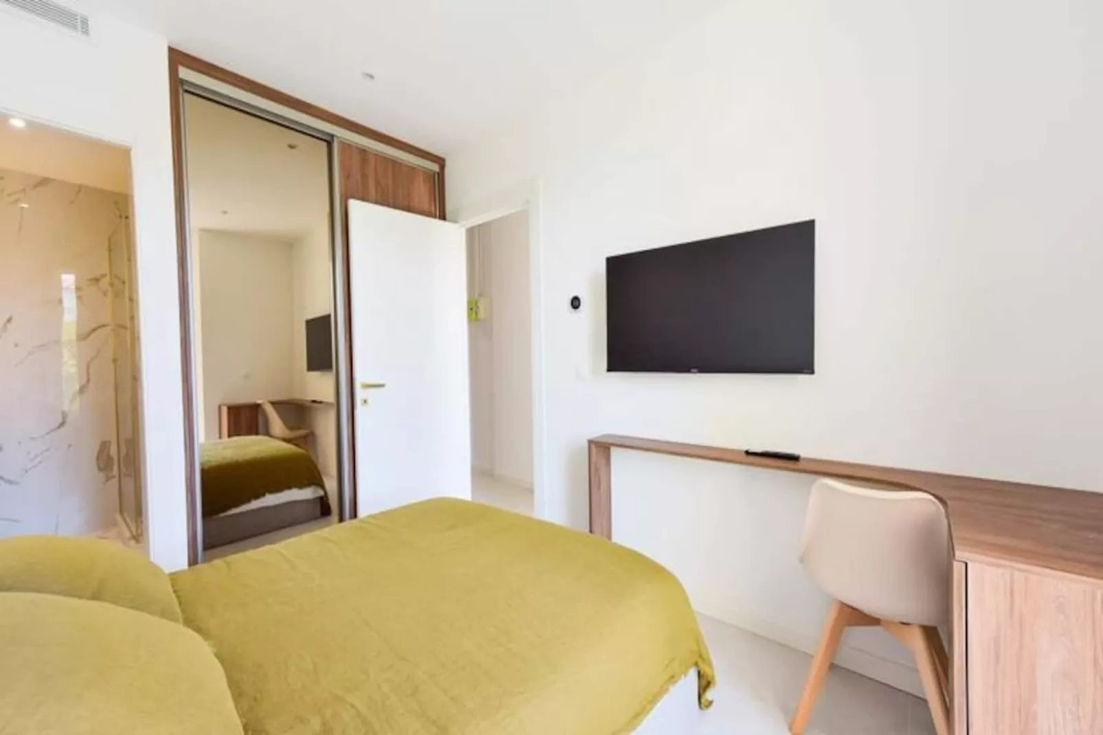 Résidence  Rare 4p Standing Proche Croisette-Niet-getagd