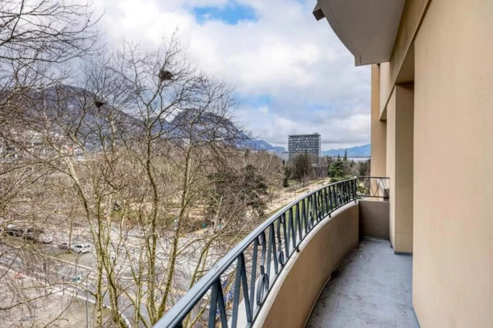 | The Precious 💎 Paul Mistral-Niet-getagd