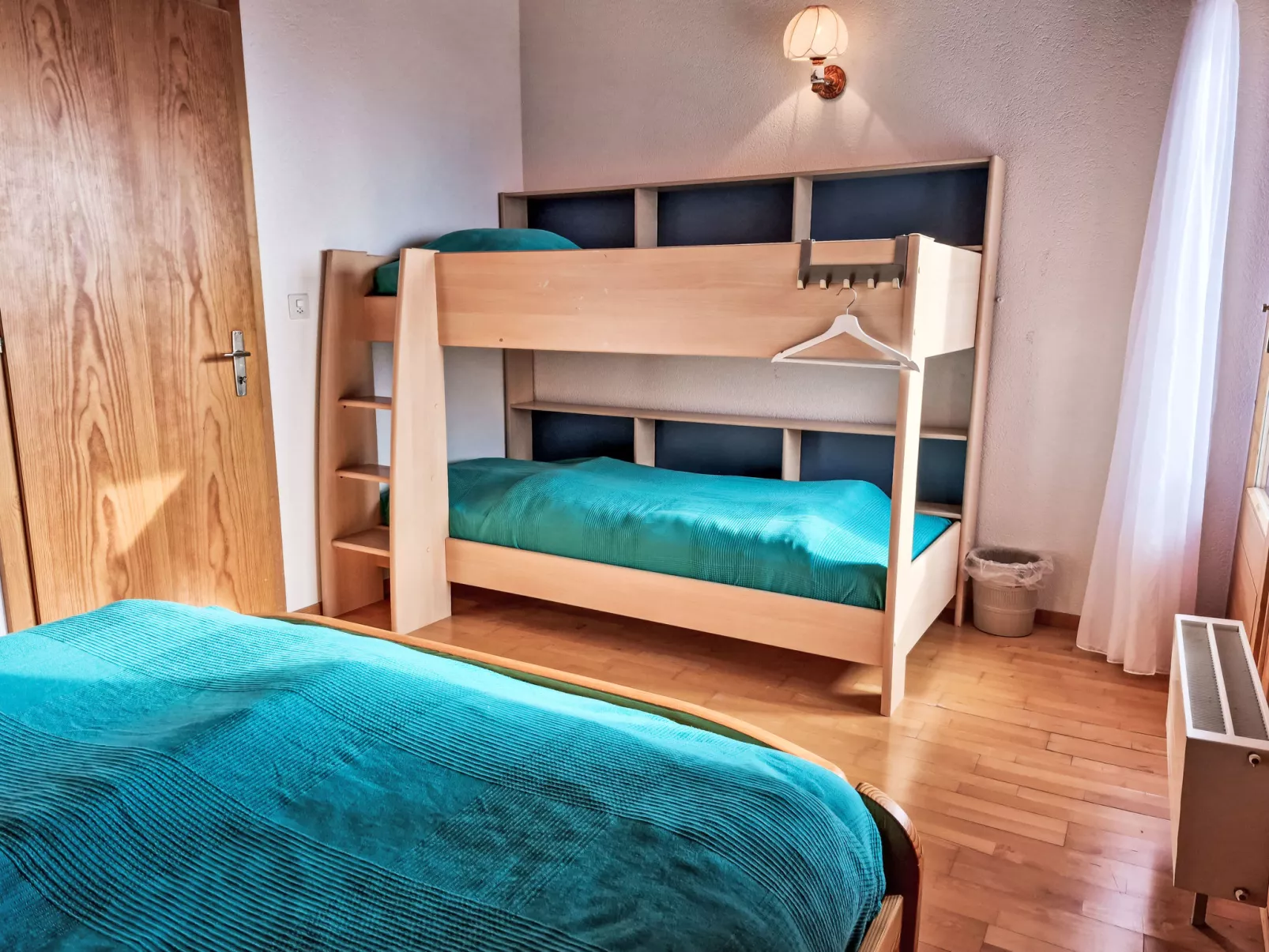 Les Thermalies 202-Binnen