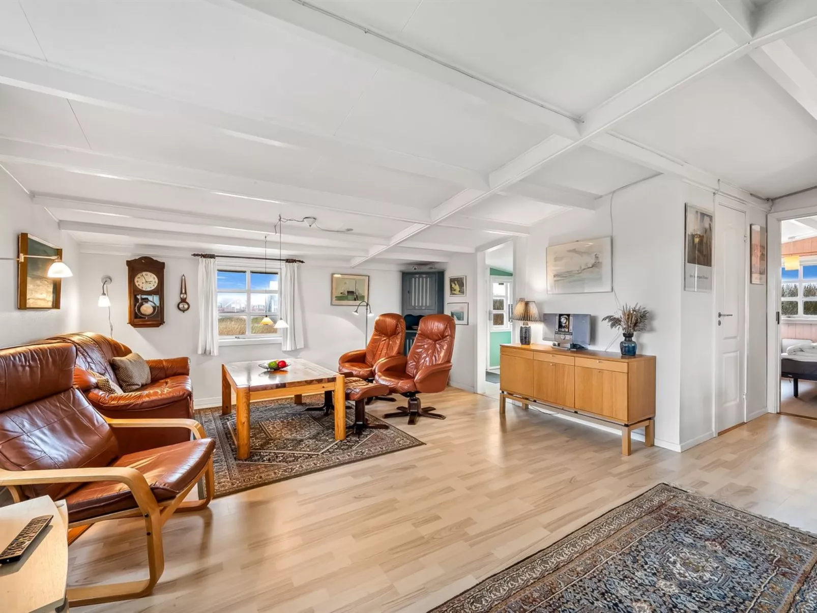 "Luiza" - 300m from the sea-Binnen