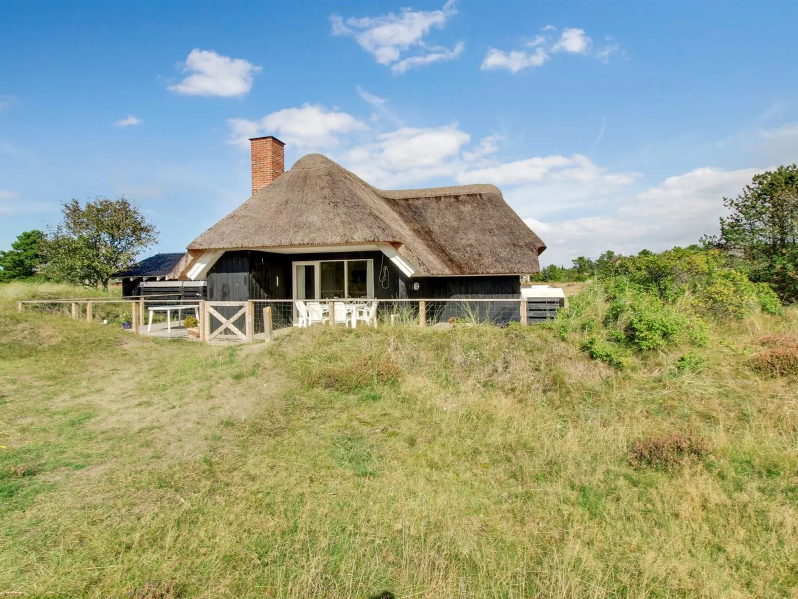 "Annli" - 1.5km from the sea-Buiten