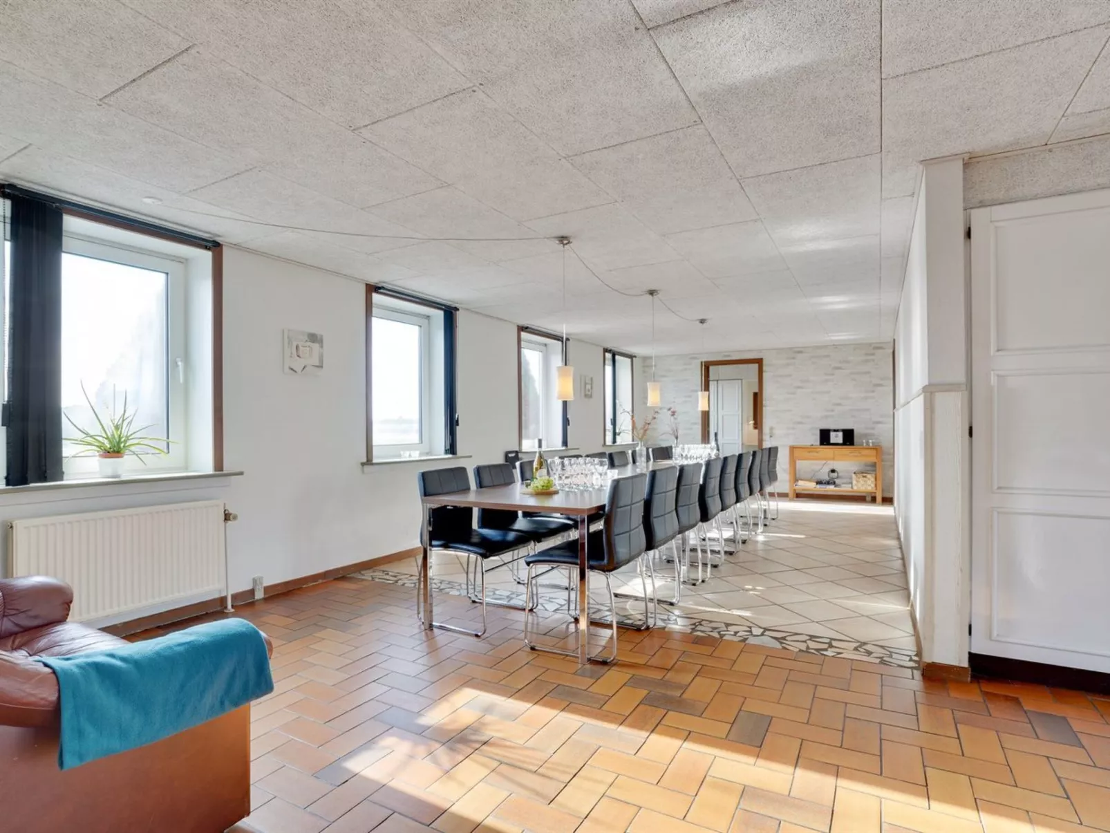 "Rahild" - 2km to the fjord-Binnen