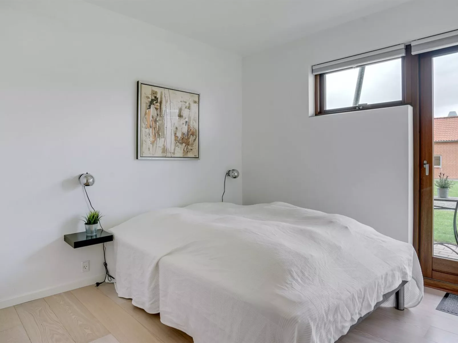 "Allyson" - 450m from the sea-Binnen