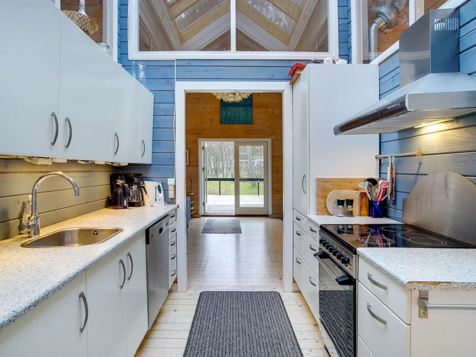 "Sahra" - 200m from the sea-Binnen