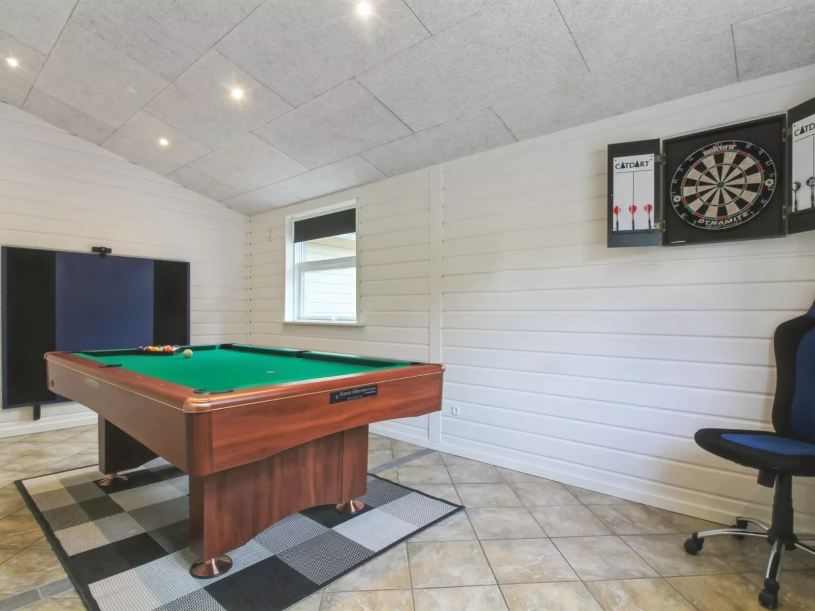 "Nael" - 1.6km from the sea-Binnen