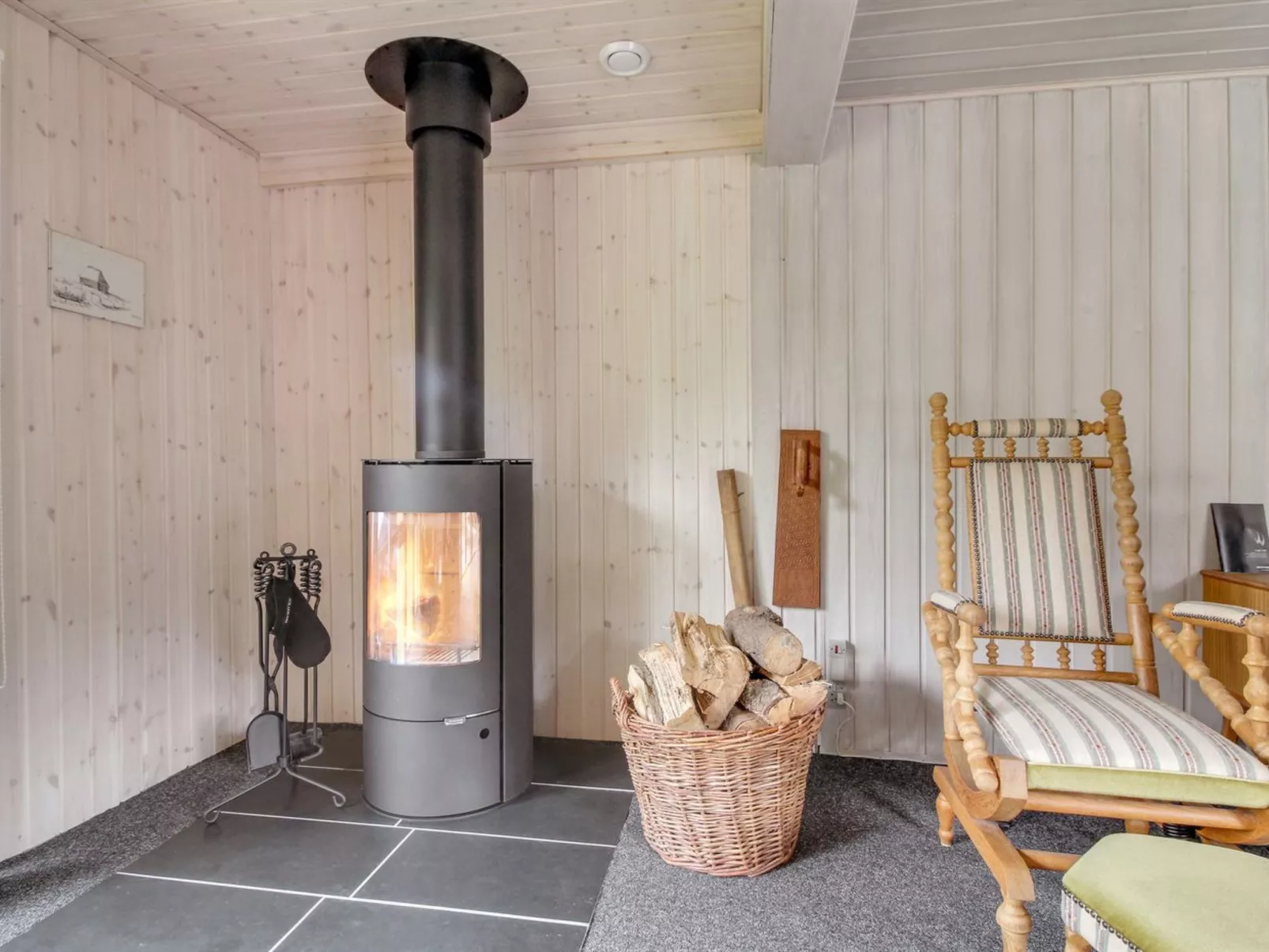 "Eliane" - 4km from the sea-Binnen