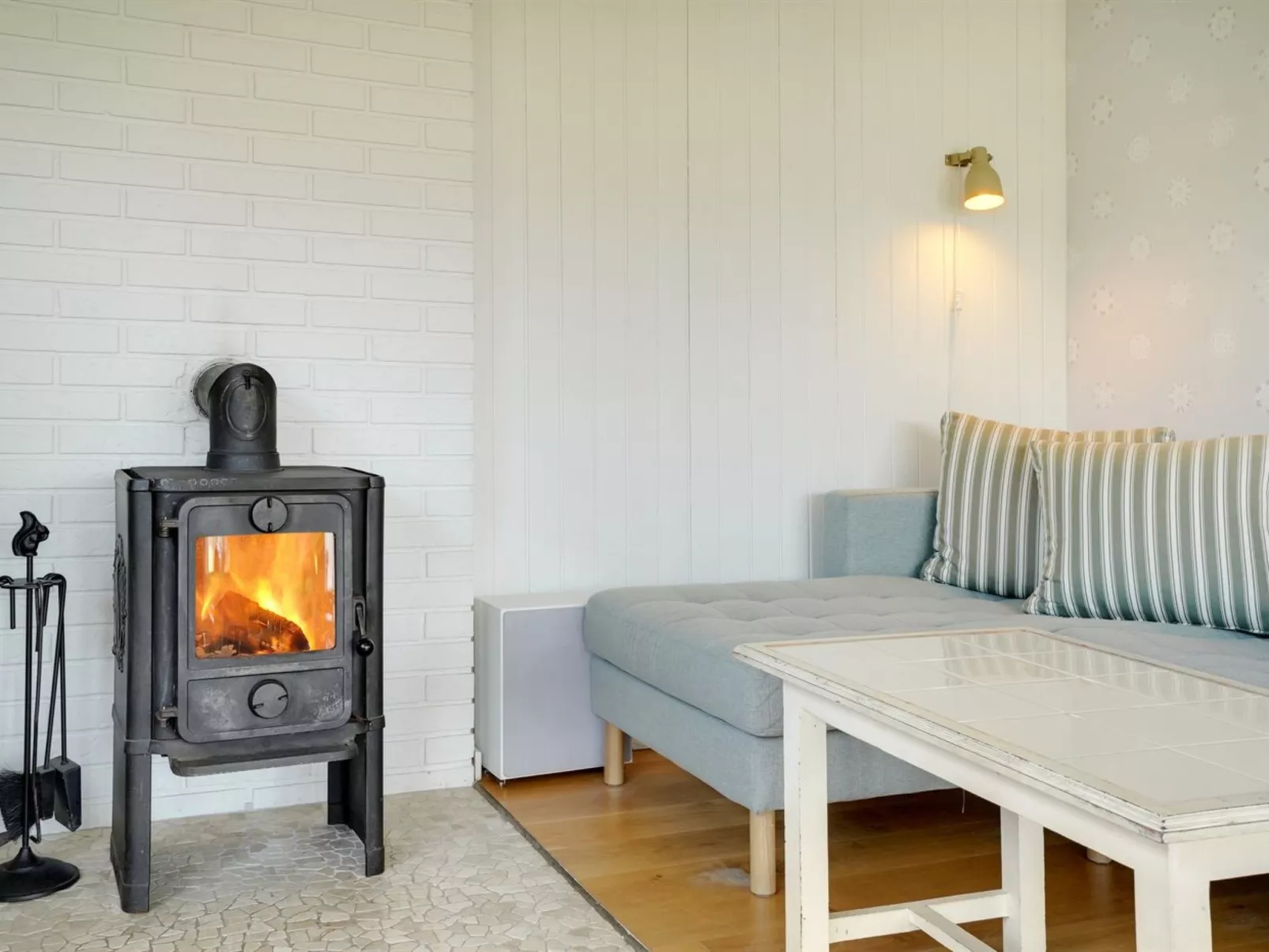 "Vilja" - 150m from the sea-Binnen