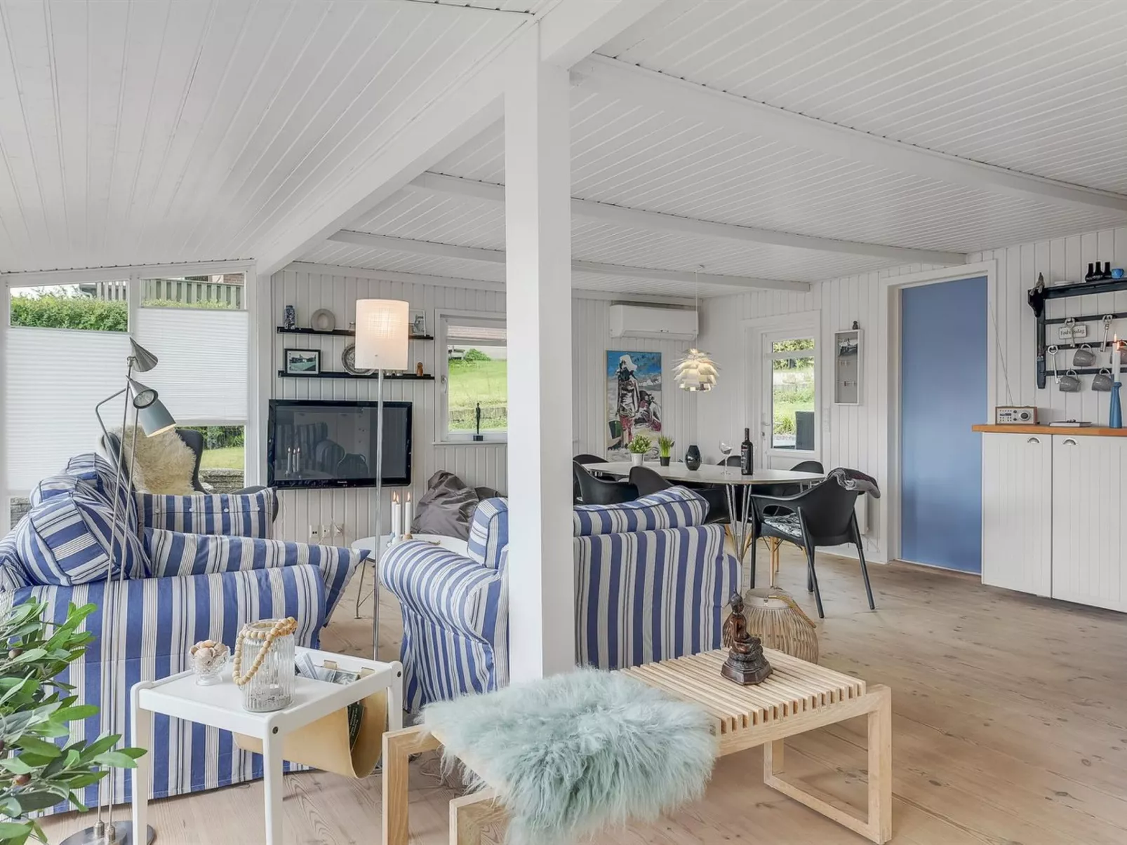 "Elain" -  from the sea-Binnen