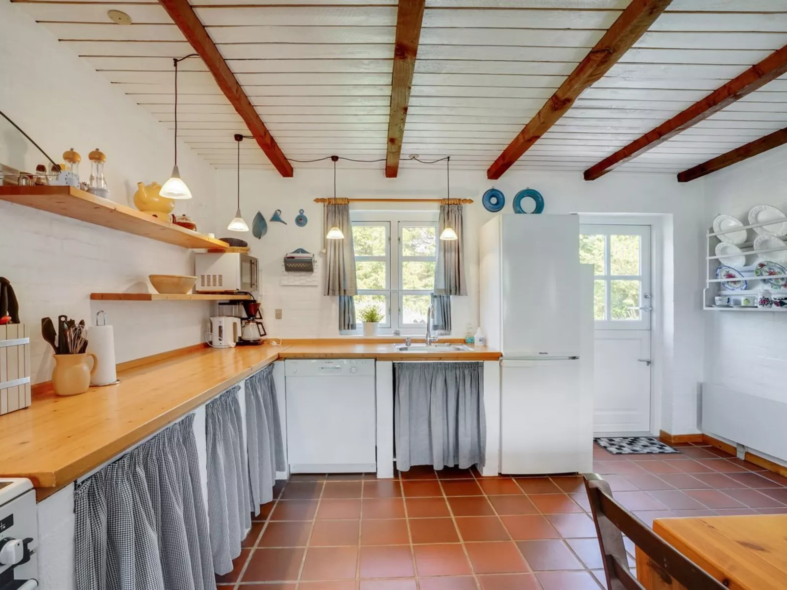 "Minja" - 900m from the sea-Binnen