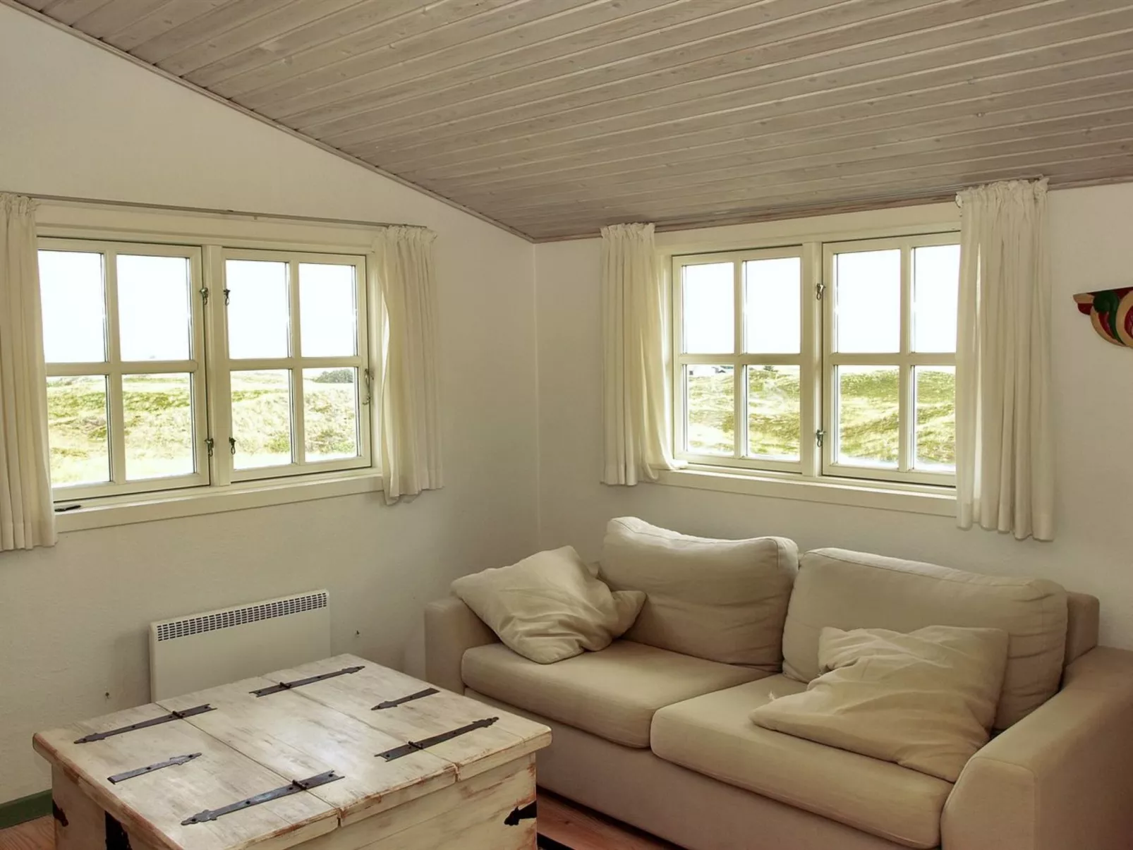 "Swanja" -  from the sea-Binnen