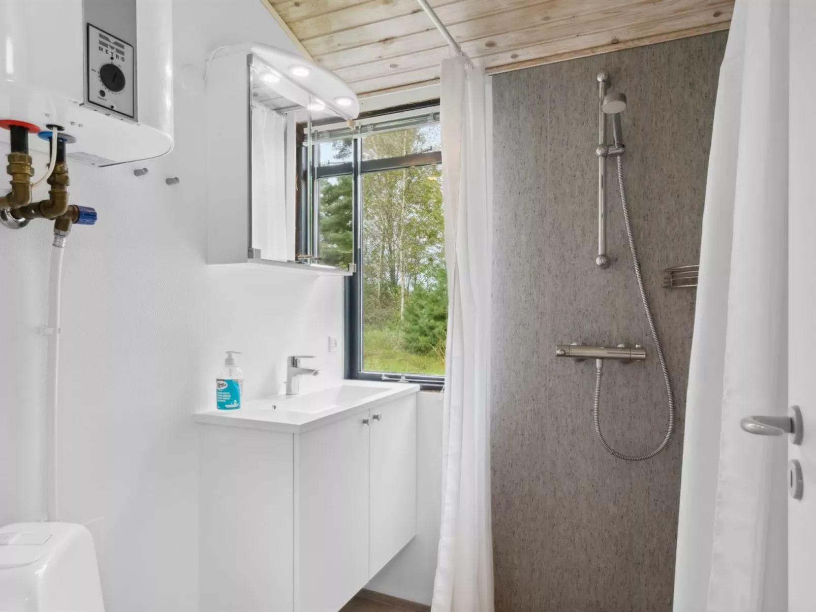 "Shayene" - 2.5km from the sea-Binnen