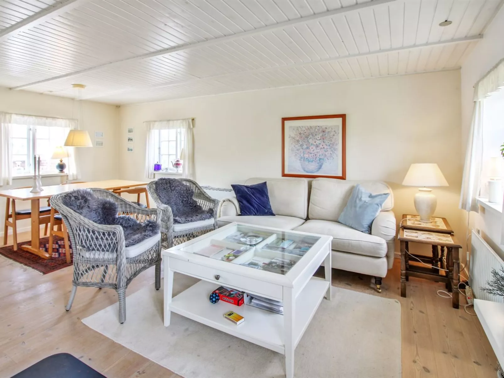 "Iivari" - 1.5km from the sea-Binnen