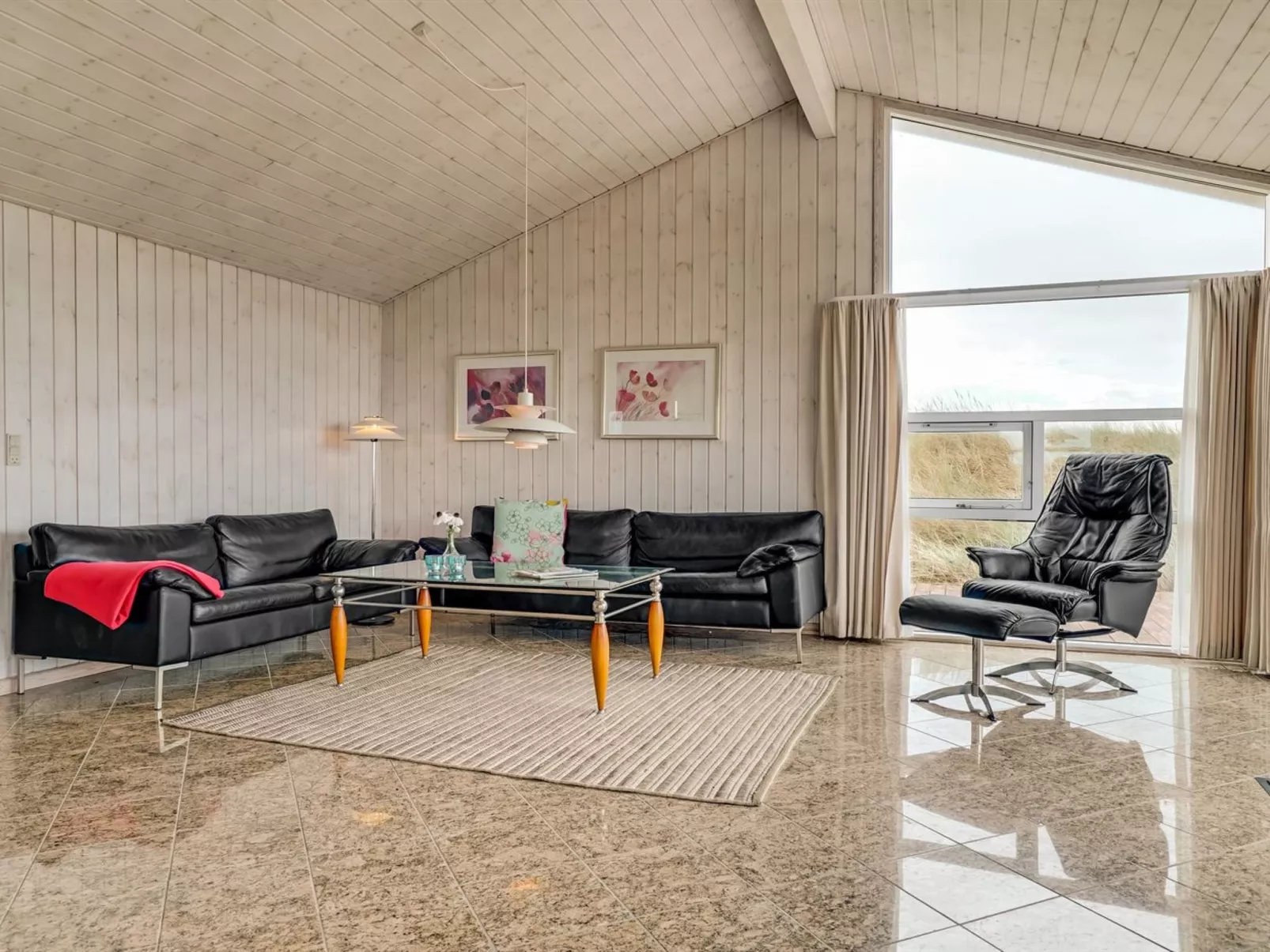 "Gilbert" - 96m from the sea-Binnen