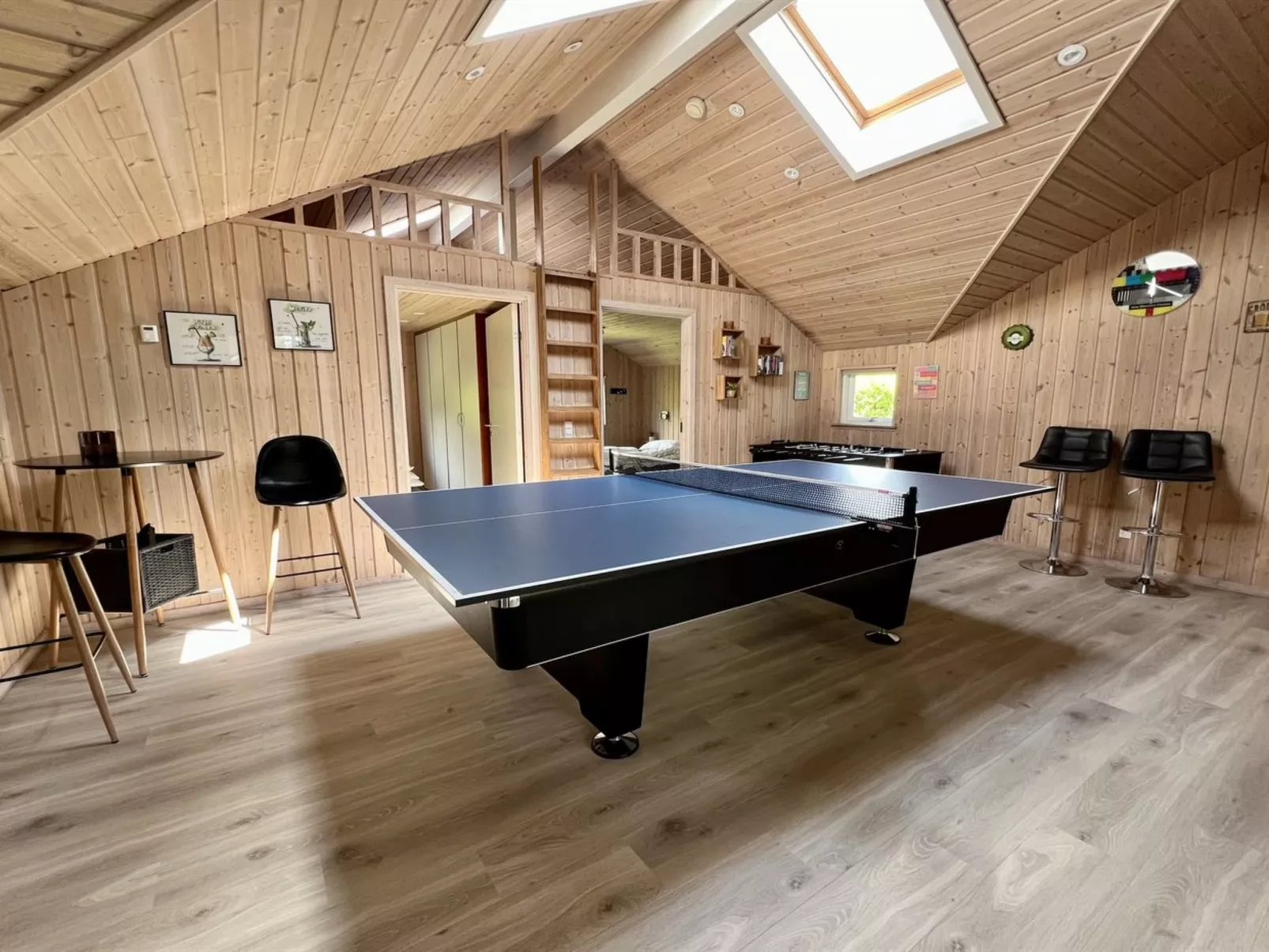 "Harek" - 800m from the sea-Binnen