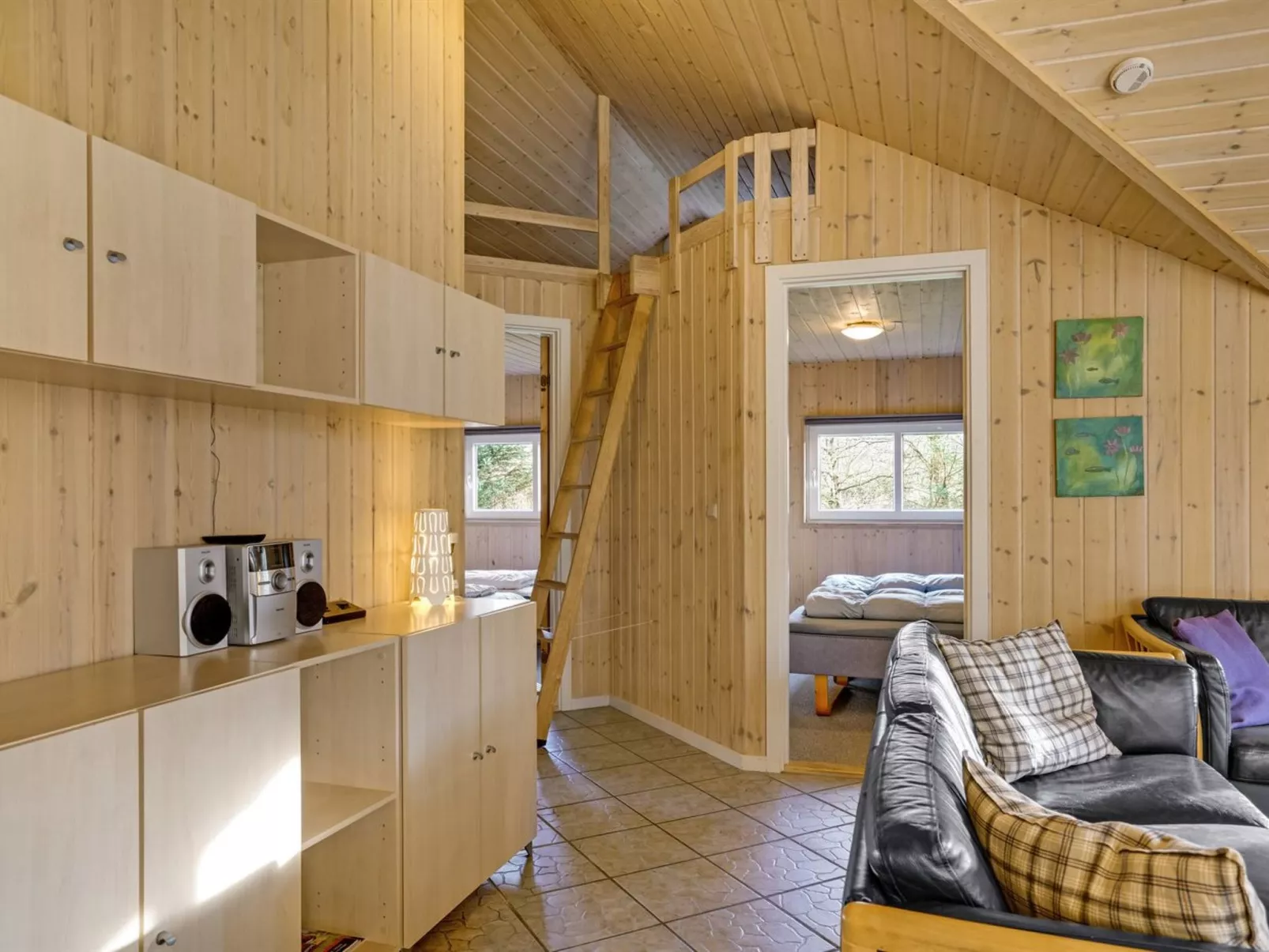 "Tyki" - 12km from the sea-Binnen