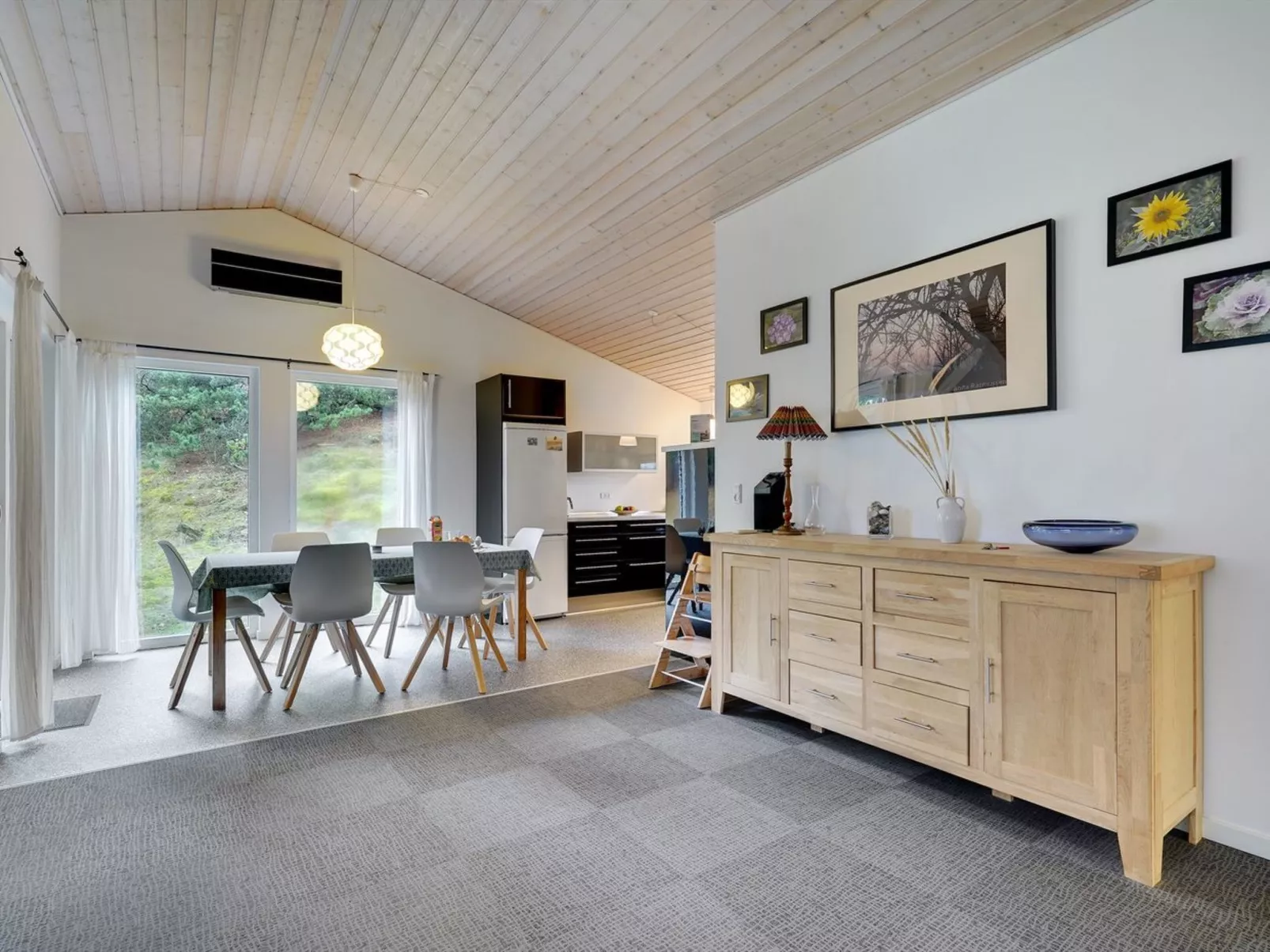 "France" - 1.1km from the sea-Binnen