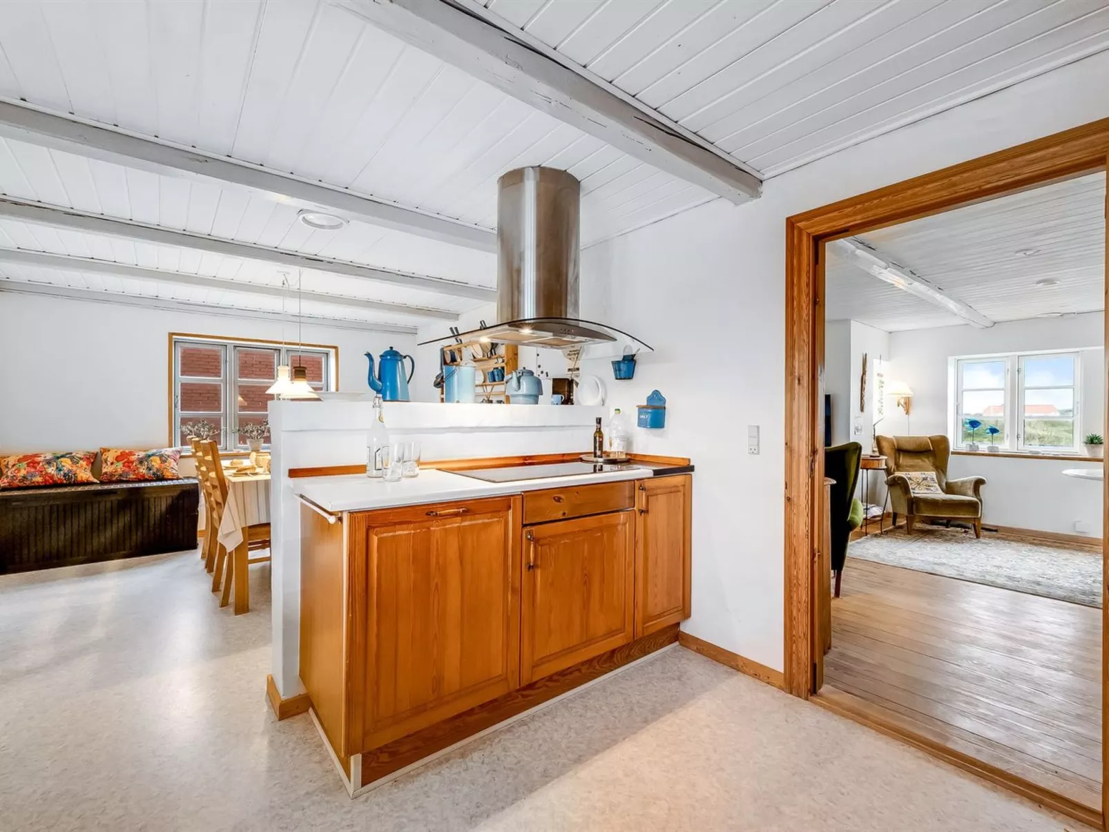 "Orvo" - 150m from the sea-Binnen