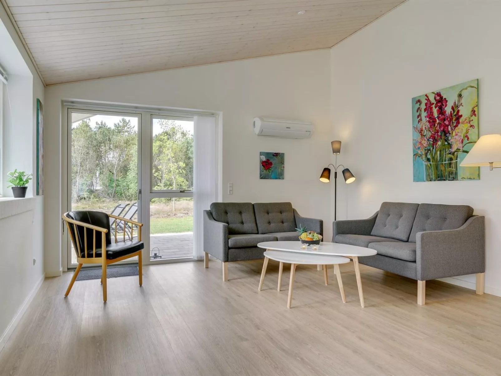 "Alona" - 250m from the sea-Binnen