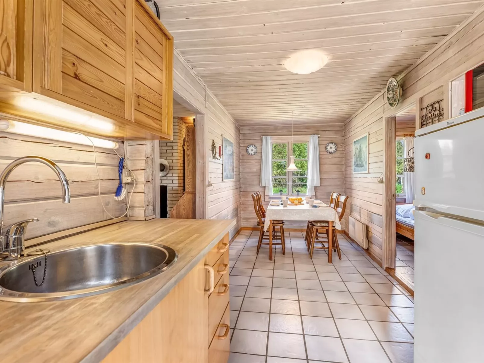 "Berit" - 700m from the sea-Binnen