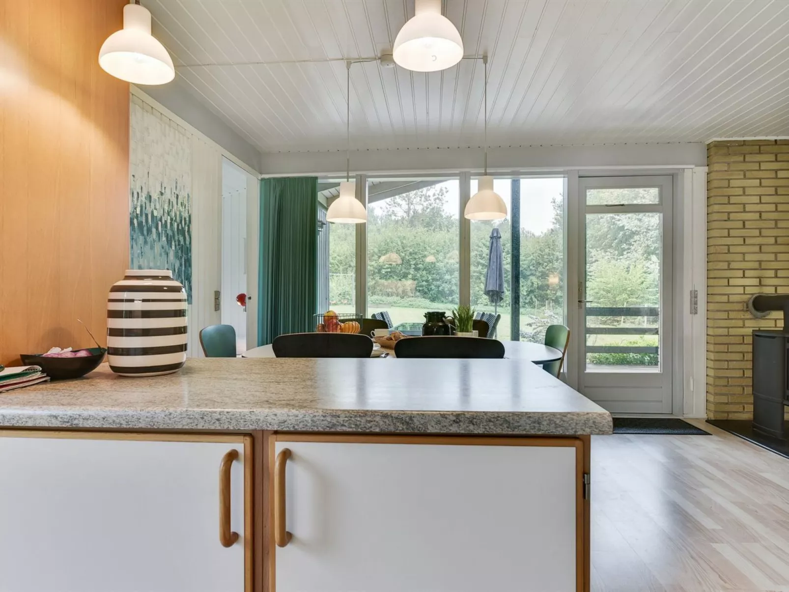 "Hasti" - 700m from the sea-Binnen