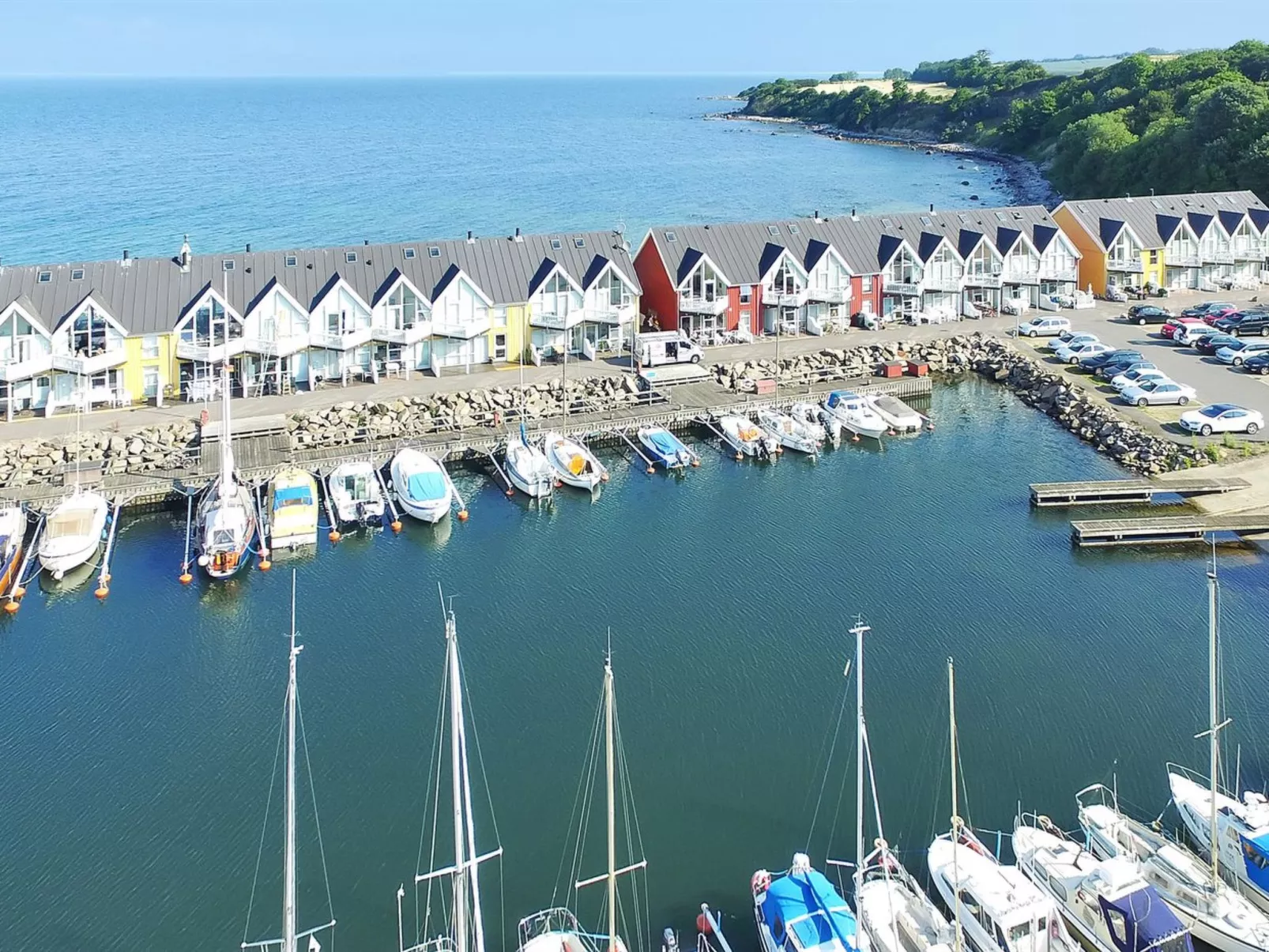 "Halldora" - 10m from the sea-Buiten