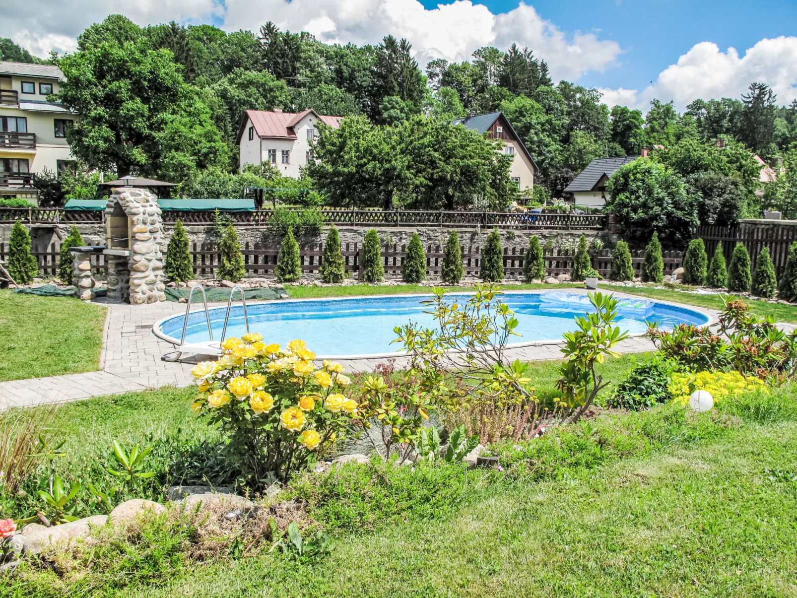 Pool & Sauna Vrchlabi-Buiten