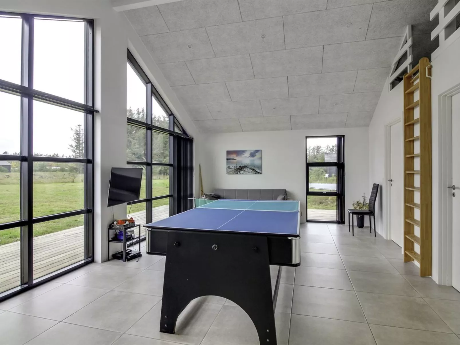 "Juho" - 900m from the sea-Binnen