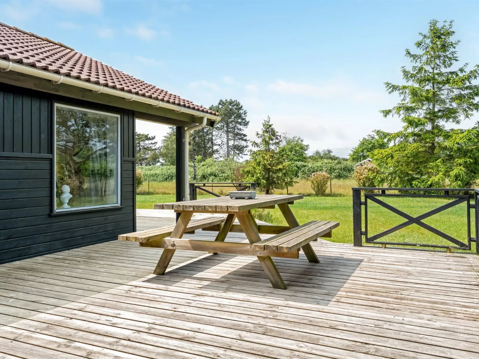 "Allie" - 150m from the sea-Buiten