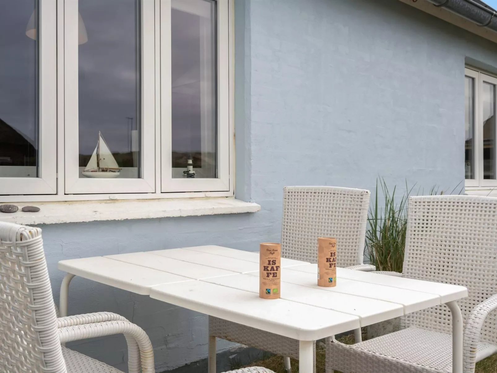 "Fransiska" -  from the sea-Buiten