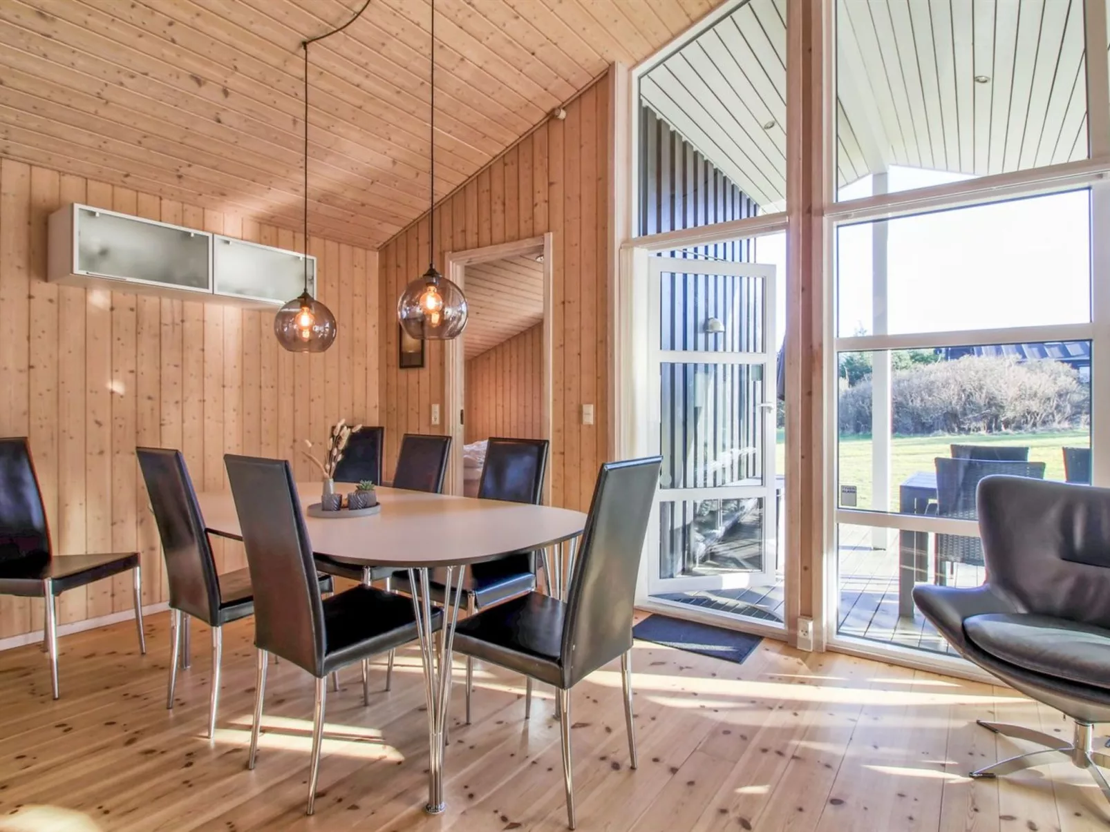 "Nynke" - 600m from the sea-Binnen