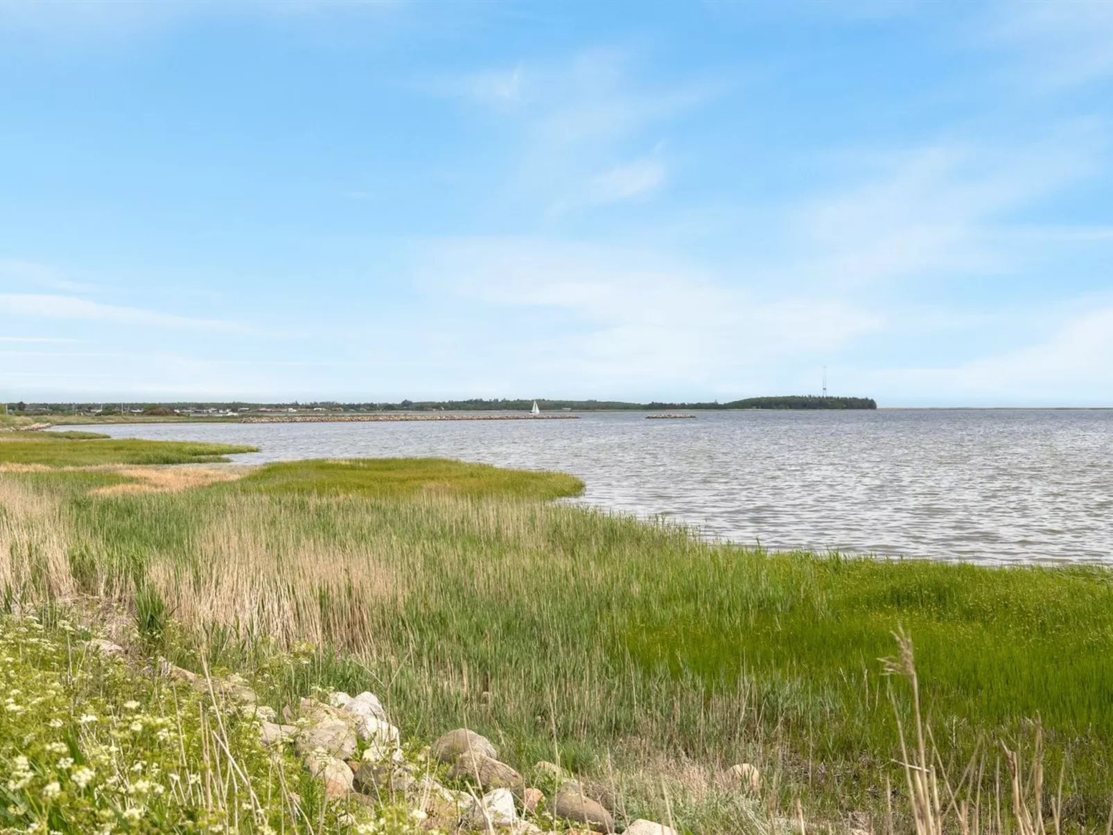 "Roope" - 50m from the sea-Buiten