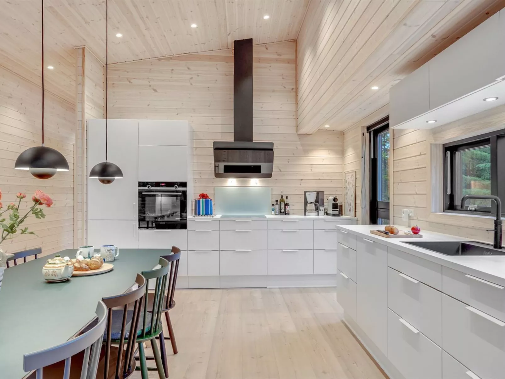 "Gunnor" - 1.3km from the sea-Binnen