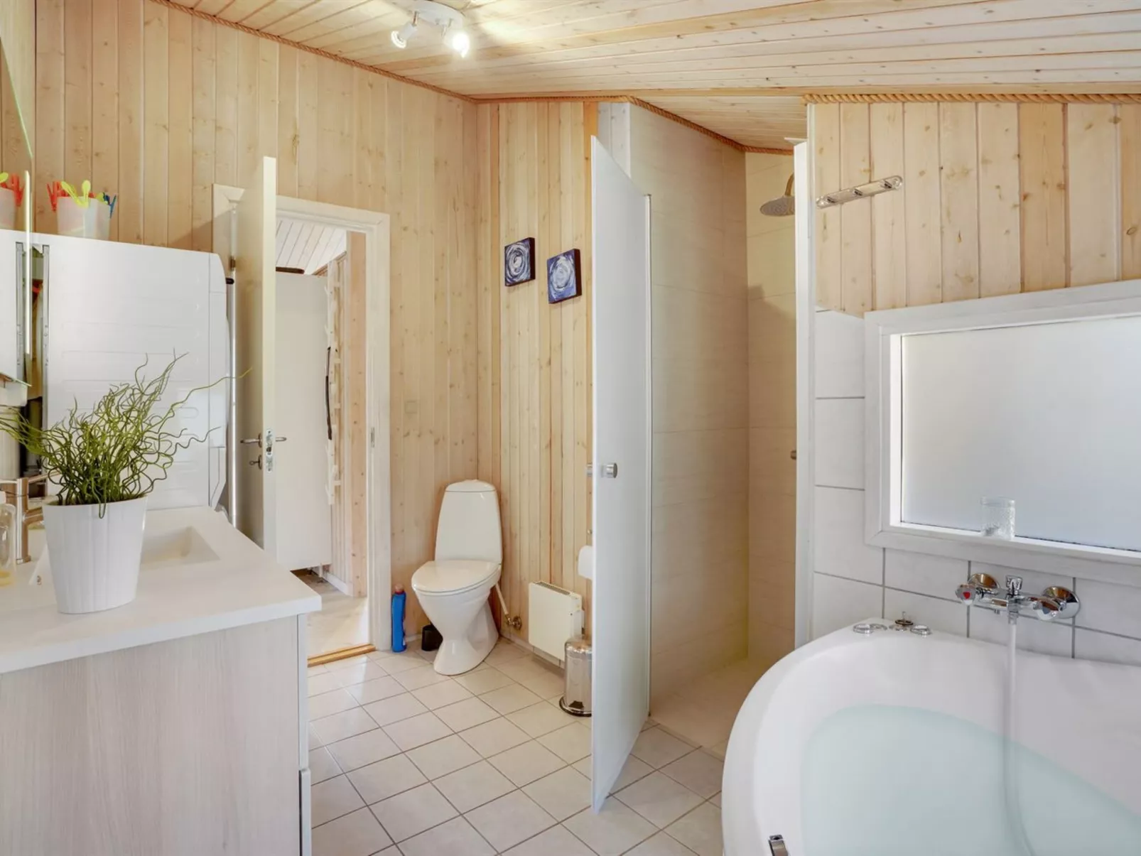 "Sighbiorn" - 950m from the sea-Binnen